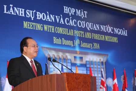 Tổng Giám Đốc Công Ty TNHH Ắc Quy GS Việt Nam tham gia buổi  Họp Mặt Lãnh Sự Đoàn Và Các Cơ Quan Nước Ngoài do UBND Tỉnh Bình Dương tổ chức vào ngày 14/01/2014  tại trung tâm hội nghị Lucky Square