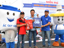 GS BATTERY VIETNAM AND NGK SPARK PLUGS CO-ORGANIZED MOTORBIKE CARE IN DONG NAI