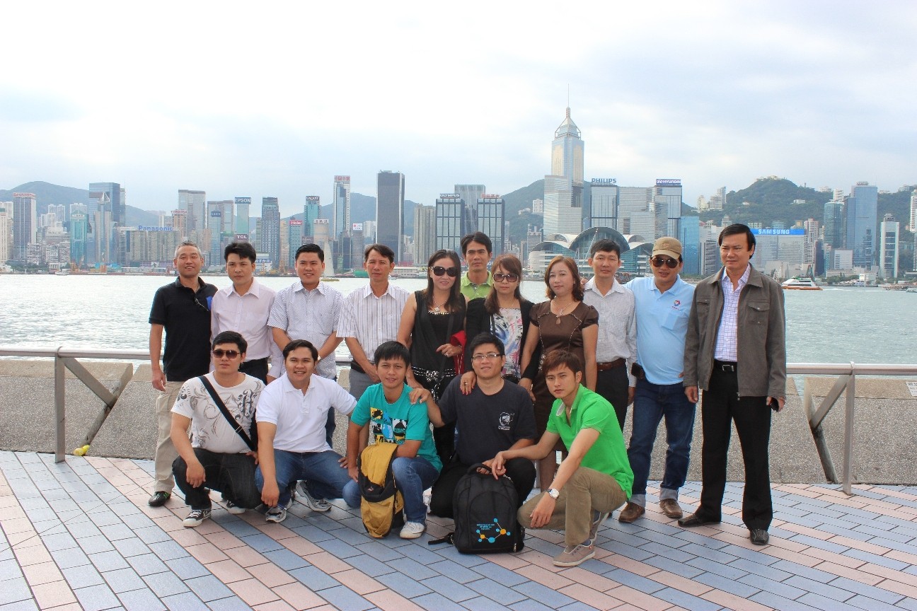 Dealer Tour Overseas Trip To Hongkong  In  The South Of Vietnam - Year 2012