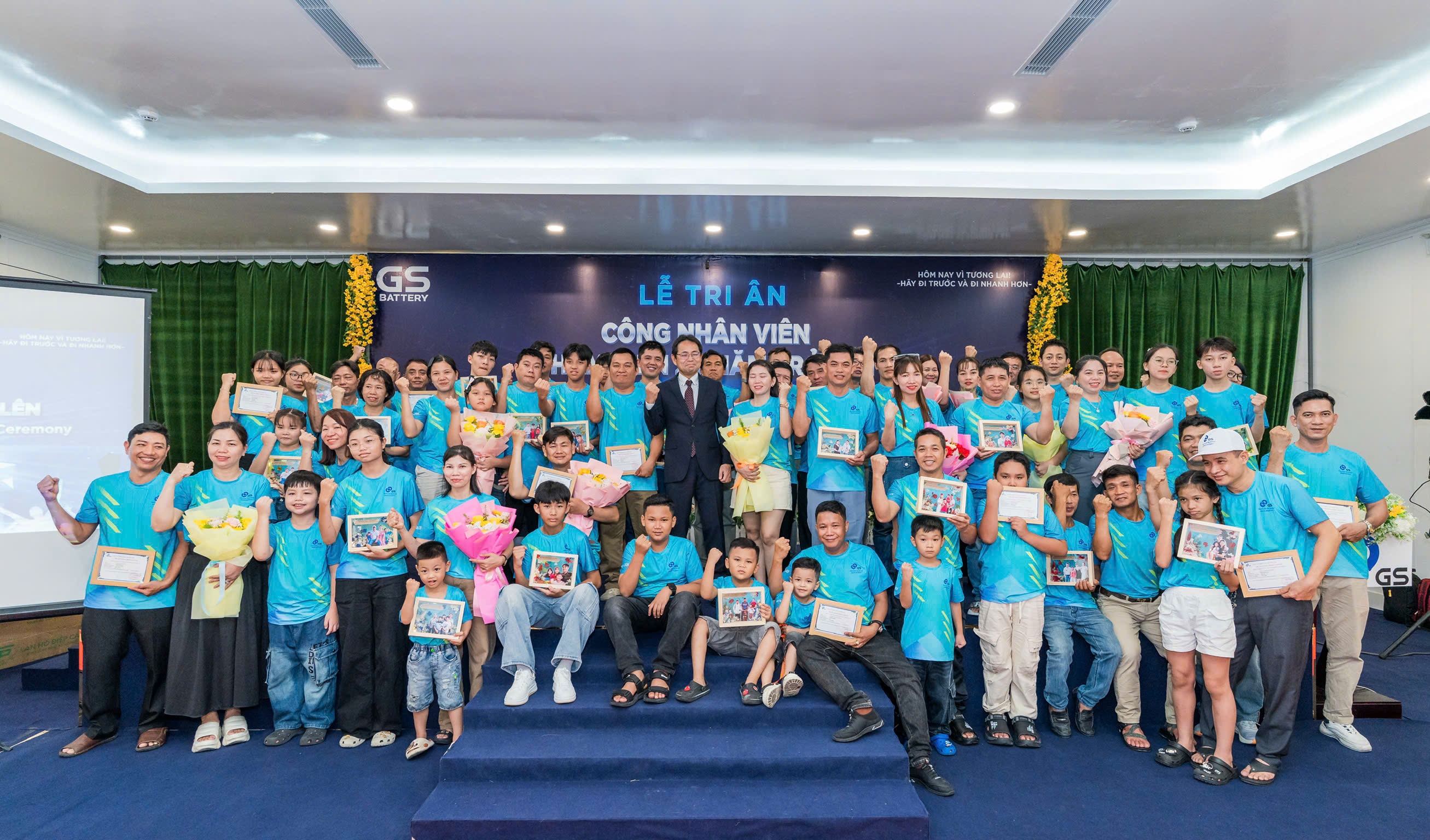 5. Tham nien Hoi truong