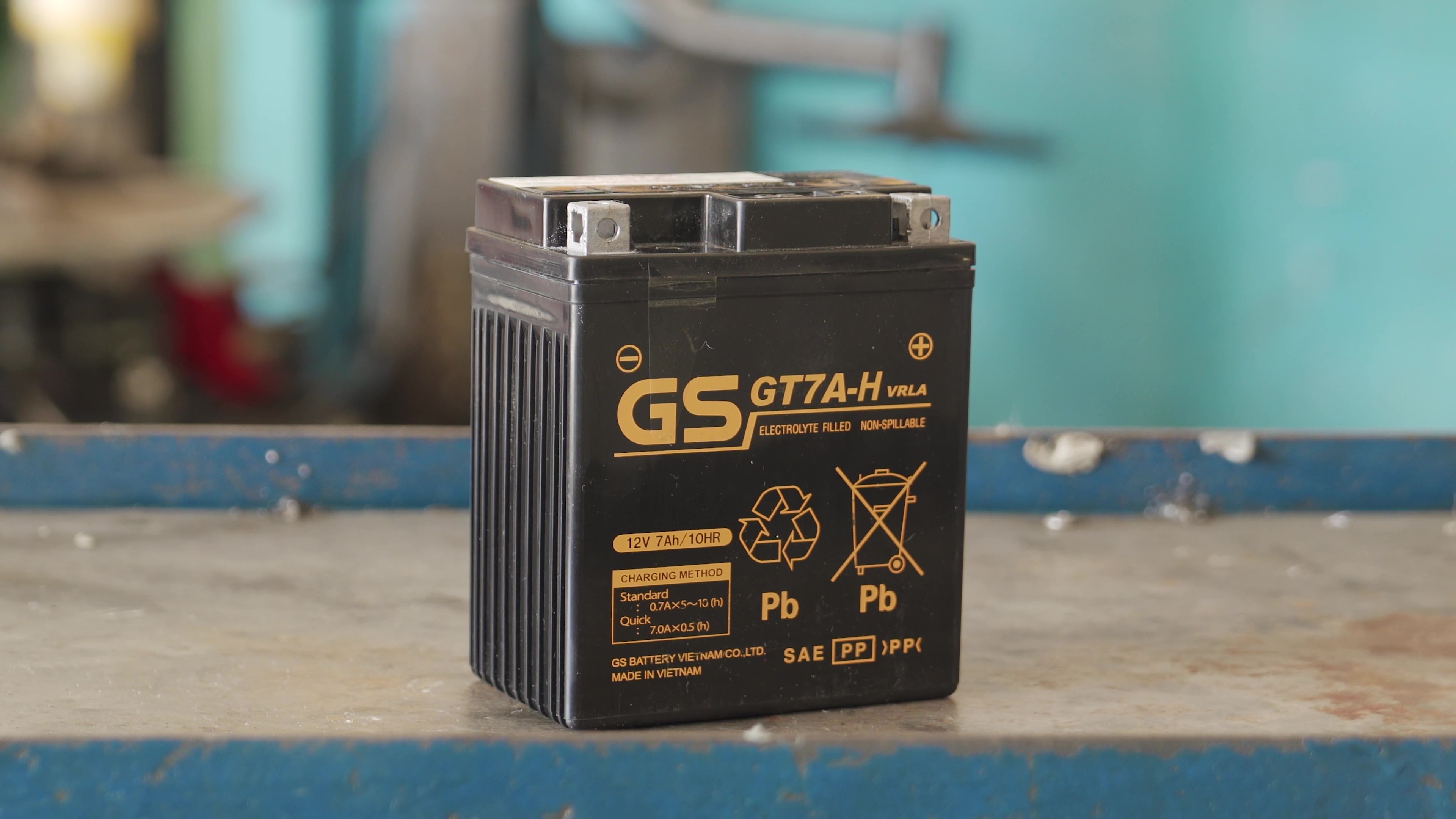 Xe Auto Start/Stop lắp nhầm ắc quy, điều gì sẽ xảy ra?